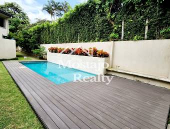 Venta de casa moderna en Condominio Hacienda Paraiso, Santa Ana