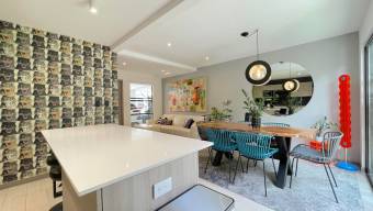 Se vende casa en San Antonio Escazú 26-774