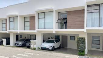 Se vende casa en San Antonio Escazú 26-774