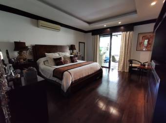 Venta Casa Condominio Oro Sol, Santa Ana, Costa Rica