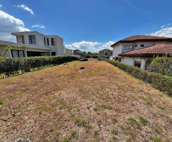 Lote de 523 m2 a la venta en Condominio Los Castillos en La Guacima