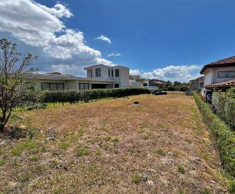 Lote de 523 m2 a la venta en Condominio Los Castillos en La Guacima