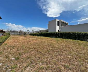 Lote de 523 m2 a la venta en Condominio Los Castillos en La Guacima