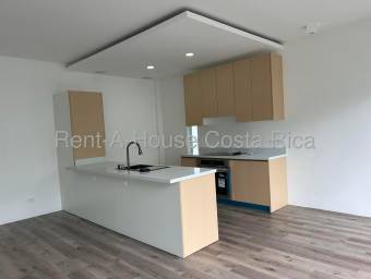 Loft remodelado con terraza y 3 parqueos pet friendly en Escazú 26-763 GS