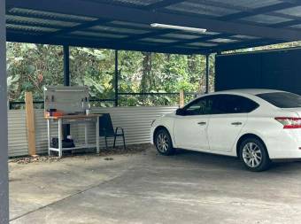 Casa contemporánea con diseño industrial, jardín y amplios espacios 26-1329 GS