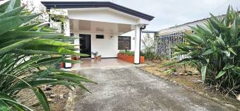 House for sale in Desamparados with a large green area