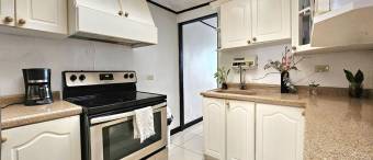 House for sale in Desamparados with a large green area