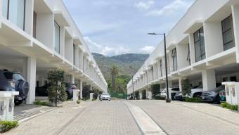 Venta casa moderna Escazú