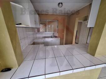 Se Alquila Amplio Apartamento en Heredia !!! Se Alquila Amplio Apartamento en Heredia !!!