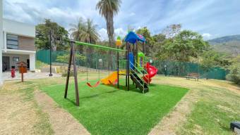 Se vende casa en Uolla, Heredia #26-1600 Se vende casa en Uolla, Heredia #26-1600