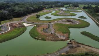 Lote plano con vista a lago en entorno natural exclusivo #26-470 GS Lote plano con vista a lago en entorno natural exclusivo #26-470 GS