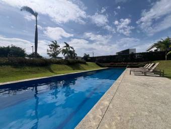 Lote residencial en condominio con amenidades y alta plusvalía #26-368 GS