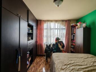 MLS-26-1677 LS VENTA CASA CON 2 APARTAMENTOS SAN JOSE ALAJUELA 