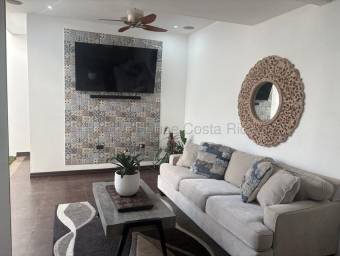  Venta Casa Moderna, Acogedora y con Hermosa Terraza  Lagunilla, Heredia 