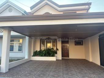  Venta Casa Moderna, Acogedora y con Hermosa Terraza  Lagunilla, Heredia 