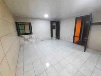 Venta casa de un nivel con 4 dormitorios Guadalupe