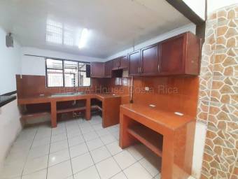 Venta casa de un nivel con 4 dormitorios Guadalupe