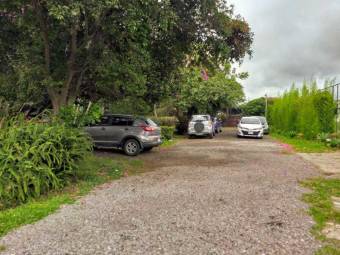 Complejo residencial con casas y apartamentos ideal para inversión y renta #26-741 GS