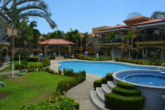 TERRAQUEA Apartamentos lujosos y muy amplios en Playa Herradura, excelente inversión