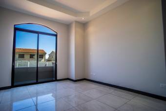 TERRAQUEA Exclusivity, Security and Comfort. Large room house 2 levels