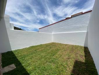 TERRAQUEA PATIOS QUE ENAMORAN Estrene Casa en Curridabat al Mejor Precio del Mercado!