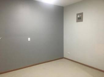 se alquila apartamento moderno en el centro de escazu 20-930