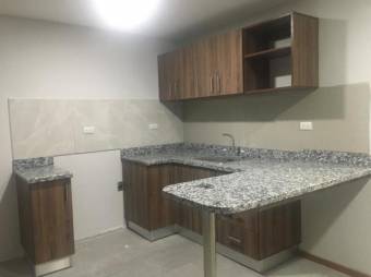 se alquila apartamento tipo loft en el centro de escazu 20-926