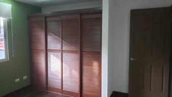 se alquila apartamento en lindora 20-856