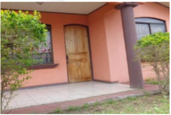 Venta de casa ubicada en Alajuela, Sarchí, Lotificación Eva