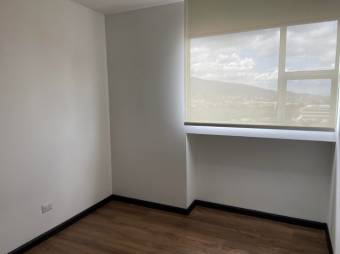 Venta de Apartamento en Sabana, San José. 21-1401a