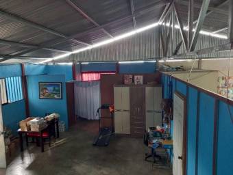 Commercial premises, with local machines and apartment for rent RAH 21-1695 FP, $ 195,000, 3, Limón, Pococí