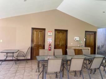 Venta de Casa en San Rafael de Escazú. 21-1656a