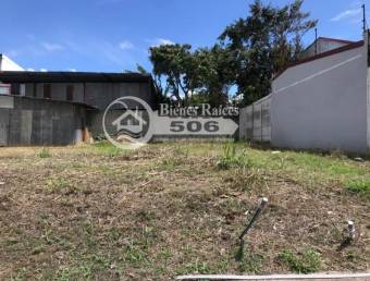 Lote especial para apartamentos San Pablo de Heredia #1038