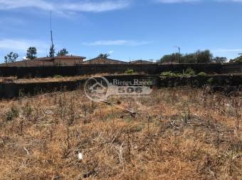 Lote comercial cerca de Mall Oxígeno Heredia #1025