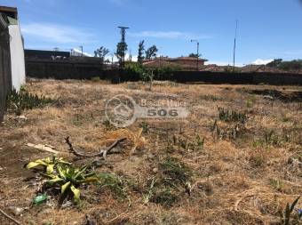 Lote comercial cerca de Mall Oxígeno Heredia #1025