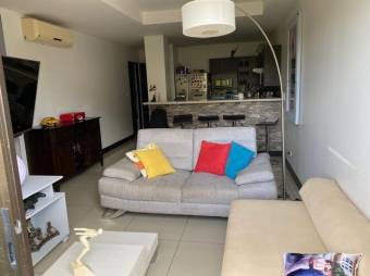 Alquiler de Apartamento en Pozos, Santa Ana. 21-1127a