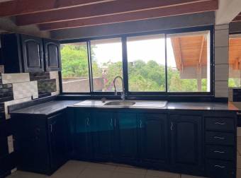 CityMax Costa Rica vende amplia casa en San Ramón de Tres Ríos