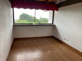 CityMax Costa Rica vende amplia casa en San Ramón de Tres Ríos