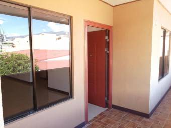 Apartamento en Villas de Ayarco 22-590