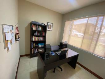 Casa en venta en San Francisco de Heredia. RAH 22-2167