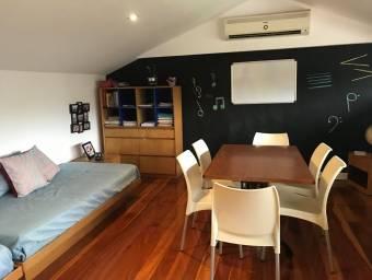 Casa en venta en Escazú, San José. RAH 22-2299