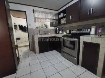 MLS-22-2249 VENTA CASA BARVA HEREDIA