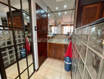 Casa en venta en Alajuela, Alajuela. RAH 22-2282