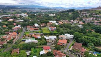 Venta de Casa en Urbanización Quintas Real de Pereira (Sur) en Pozos de Santa Ana, San José