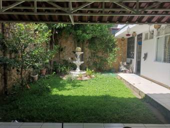 Casa en venta en San José, San José. RAH 22-2293