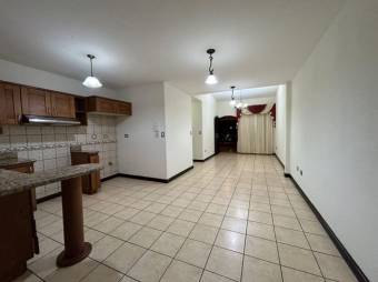 Se vende espaciosa casa con terraza y piscina en San Francisco de Heredia 23-1231