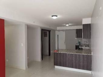 Se vende espacioso apartamento con piscina en San Josecito de San Rafael 22-792