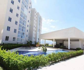 Se vende espacioso apartamento con piscina en San Josecito de San Rafael 22-792