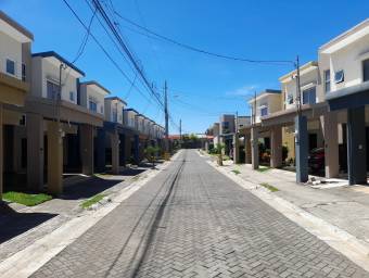 Casa en Venta en San Pablo, Heredia. RAH 23-2663