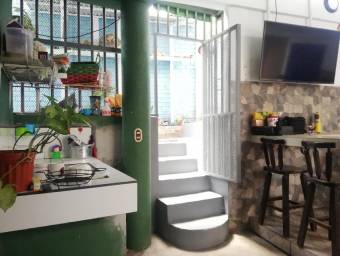 Casa en Venta en Desamparados, San José. RAH 23-2750